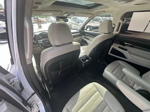 Used 2023 Kia Telluride SX Prestige AWD/4WD image 25