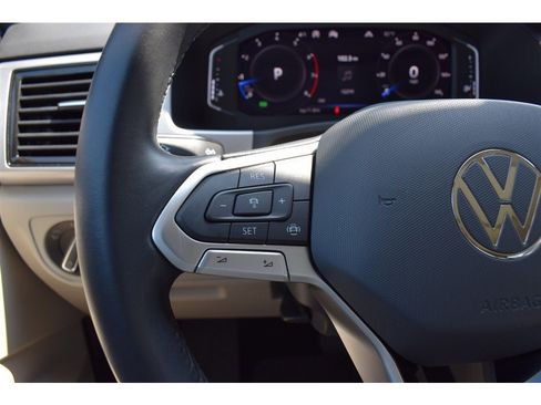 Used 2021 Volkswagen Atlas SEL Premium image 27