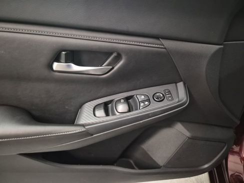 Used 2023 Nissan Sentra SV image 14