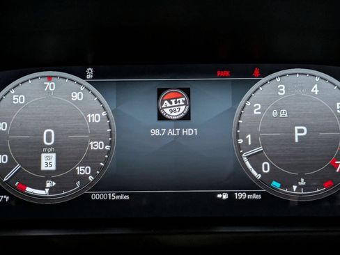 New 2026 Land Rover Defender 130 X-Dynamic SE AWD/4WD image 18