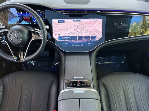 Certified 2023 Mercedes-Benz EQS 580 4MATIC SUV image 15