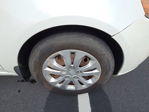 Used 2012 Kia Forte EX FWD image 29