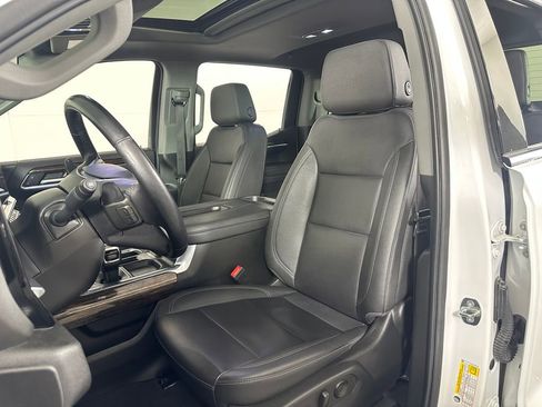 Used 2022 GMC Sierra 1500 Elevation w/ Elevation Premium Package image 16