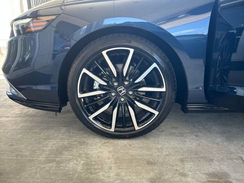Used 2025 Honda Accord Touring image 27