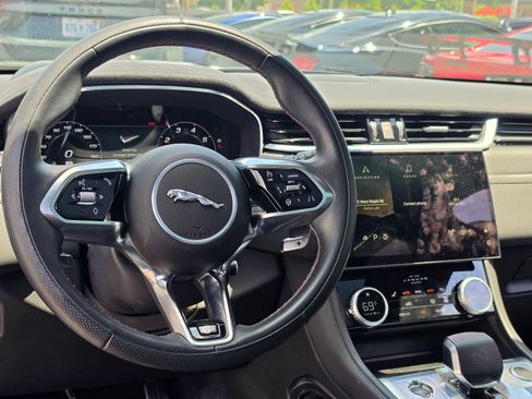 Used 2024 Jaguar F-PACE SVR AWD/4WD image 8