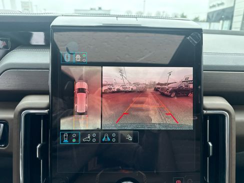 New 2026 GMC Yukon Denali Ultimate AWD/4WD image 18