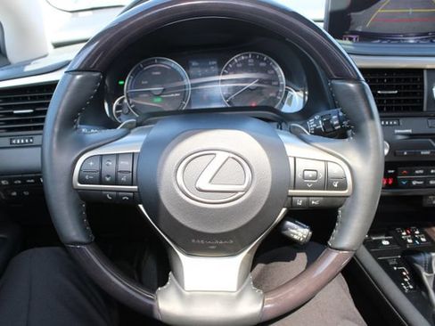 Used 2022 Lexus RX 450h AWD w/ Luxury Package image 16