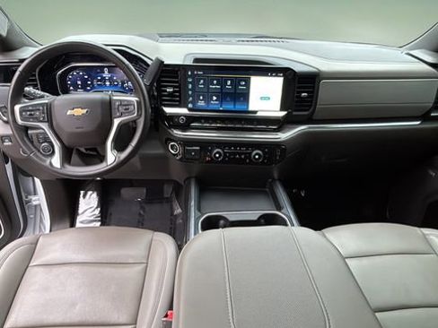 Used 2024 Chevrolet Silverado 2500 LTZ w/ LTZ Premium Package image 16