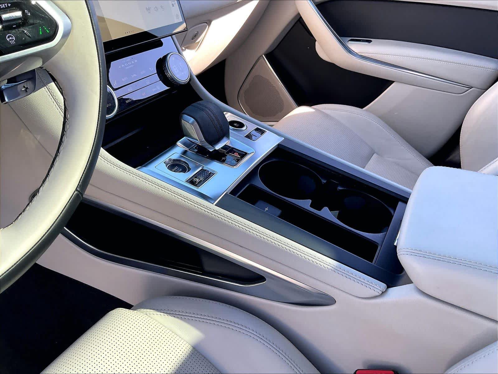 Used 2024 Jaguar F-PACE R-Dynamic S AWD/4WD image 19