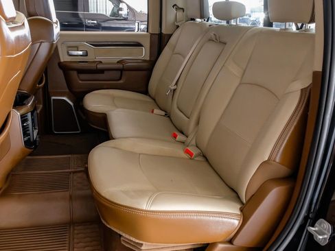 Used 2022 RAM 3500 Laramie image 39