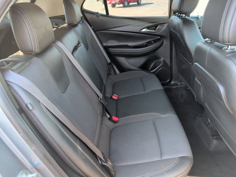 Used 2022 Buick Encore GX Select w/ Sport Touring Package image 16