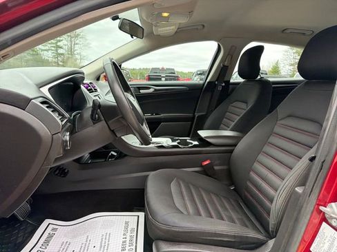 Used 2014 Ford Fusion SE w/ Equipment Group 201A FWD image 10