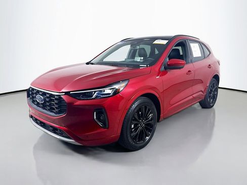 Certified 2023 Ford Escape ST-Line Elite w/ Premium Technology Package AWD/4WD image 3