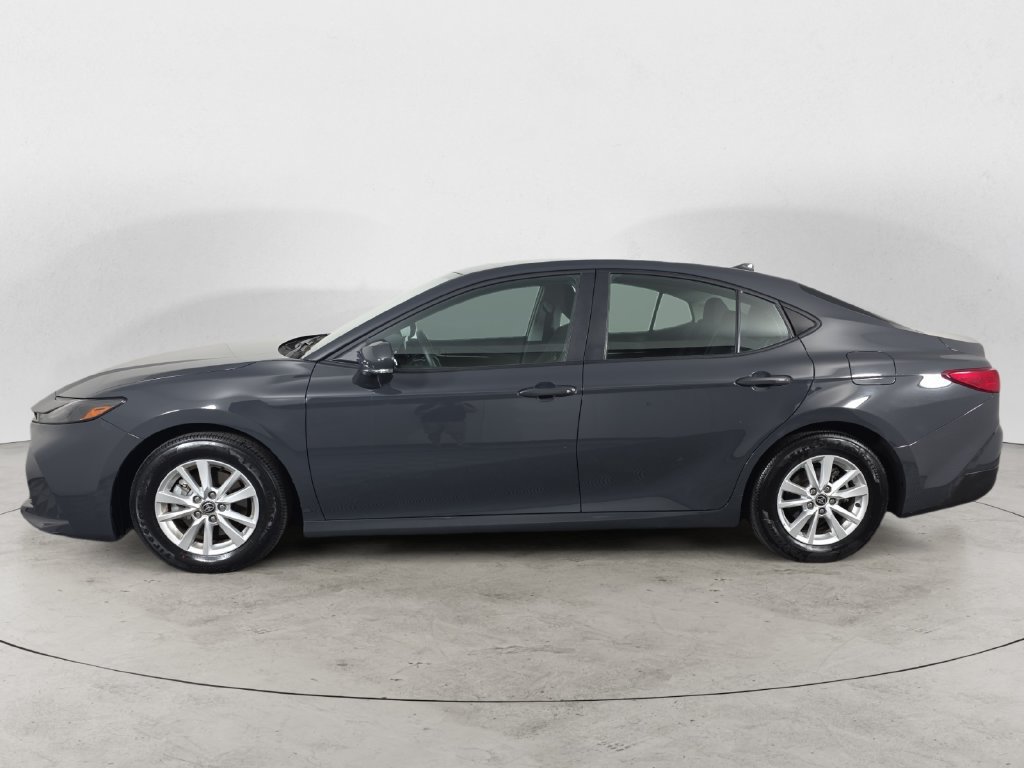 Used 2025 Toyota Camry LE FWD image 8