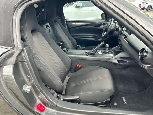 Certified 2023 MAZDA MX-5 Miata Club image 24