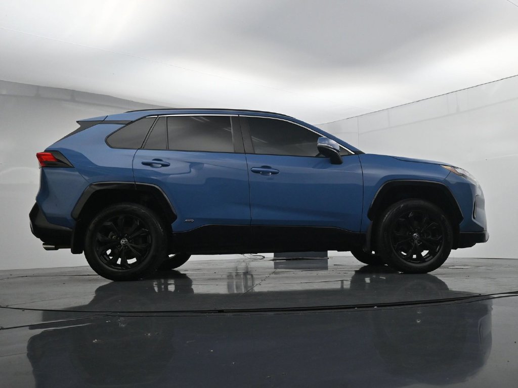 Used 2024 Toyota RAV4 SE w/ Convenience Package AWD/4WD image 38