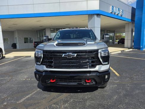 Used 2026 Chevrolet Silverado 2500 LTZ w/ LTZ Plus Package AWD/4WD image 6