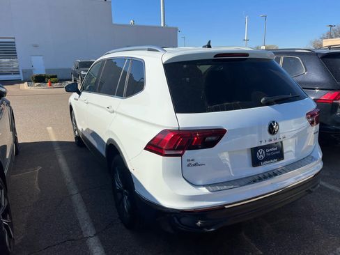 Used 2022 Volkswagen Tiguan SE w/ Panoramic Sunroof Package AWD/4WD image 6