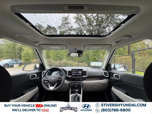 Certified 2026 Hyundai Venue SEL FWD image 3