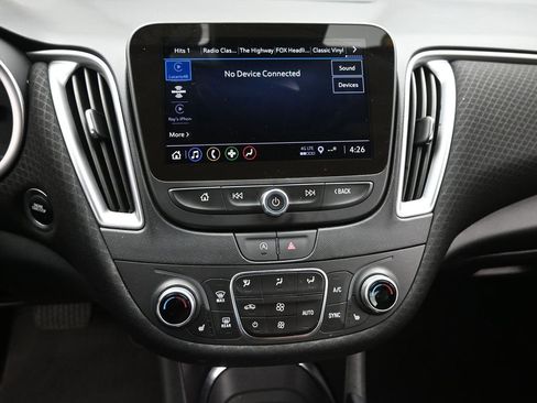 Used 2024 Chevrolet Malibu LT image 15