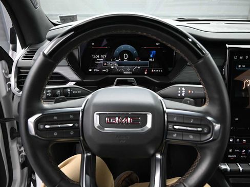 Used 2024 GMC Acadia AT4 w/ Super Cruise Package AWD/4WD image 13
