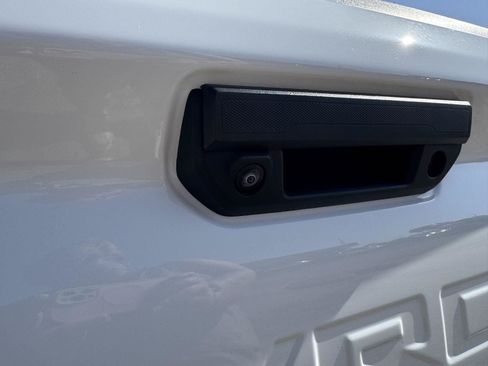 Used 2025 Chevrolet Colorado Trail Boss AWD/4WD image 34
