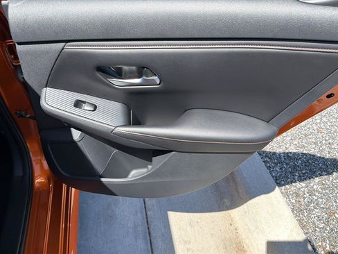 Used 2023 Nissan Sentra SR w/ Electronics Package FWD image 25