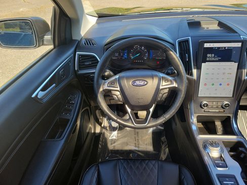 Used 2024 Ford Edge Titanium w/ Equipment Group 301A AWD/4WD image 19