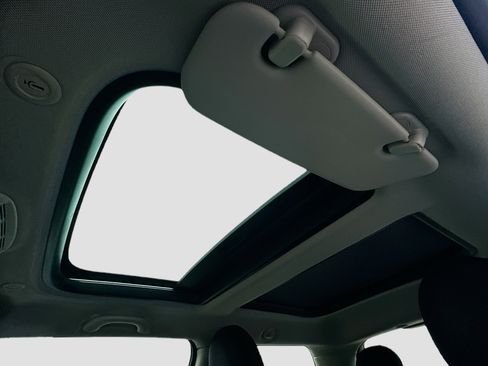 Used 2018 MINI Cooper 2-Door Hardtop image 19