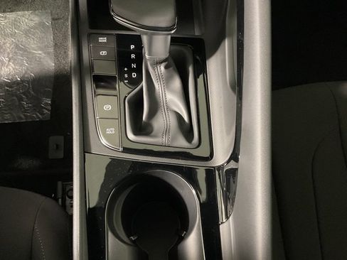 New 2025 Hyundai Elantra SEL image 25