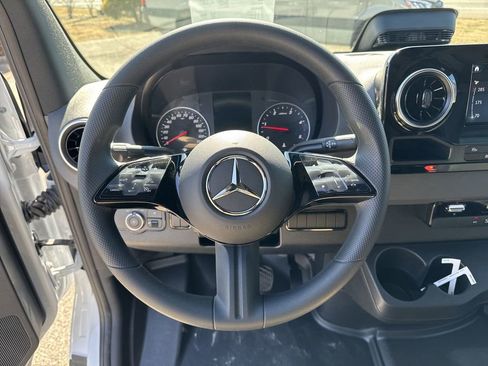 New 2025 Mercedes-Benz Sprinter 2500 image 19