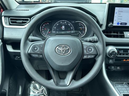 Used 2023 Toyota RAV4 XLE image 7