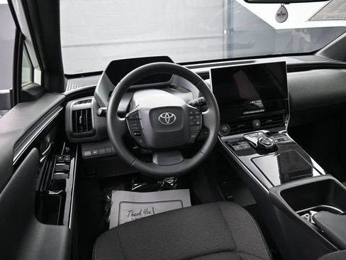 Used 2023 Toyota bZ4X AWD image 26