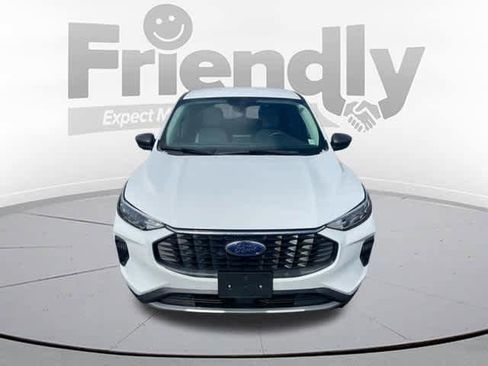 Used 2025 Ford Escape Active w/ Cold Weather Package image 2