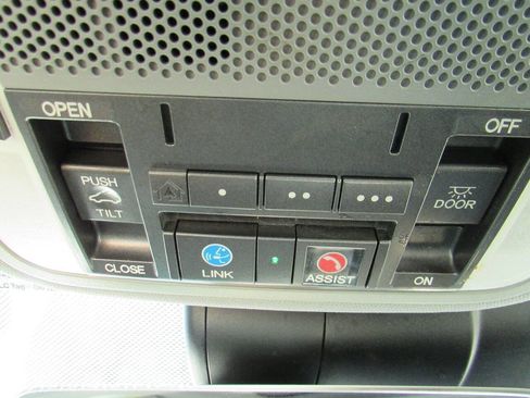 Used 2016 Acura TLX w/ Technology Package image 23