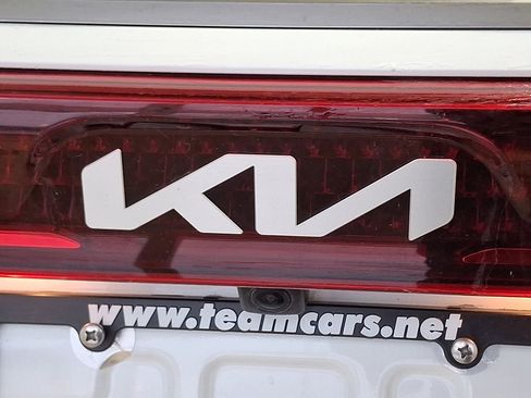 Used 2024 Kia Carnival SX image 34