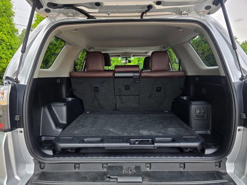 Used 2017 Toyota 4Runner Limited RWD image 40