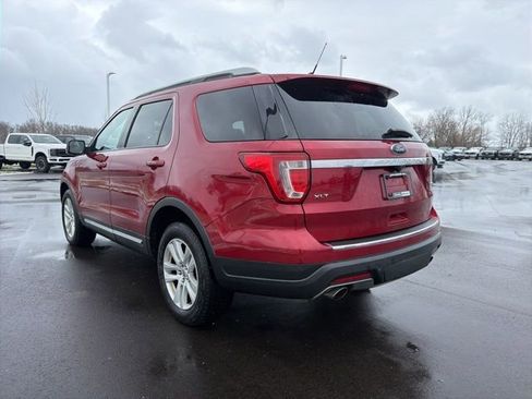 Used 2018 Ford Explorer XLT w/ Equipment Group 202A image 13