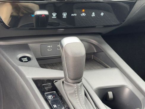 New 2026 Nissan Sentra SV w/ Floor Mat Package FWD image 26
