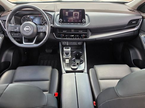 Used 2023 Nissan Rogue SV w/ SV Premium B Package AWD/4WD image 14