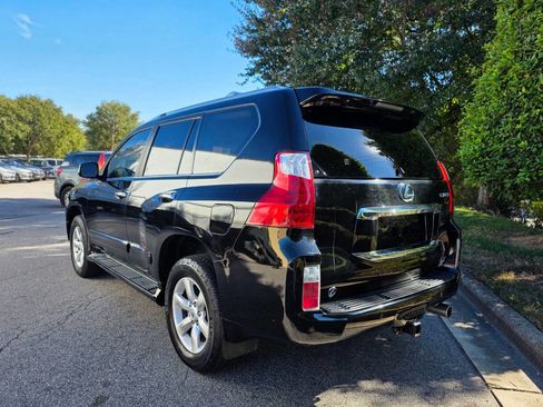 Used 2013 Lexus GX 460 image 3