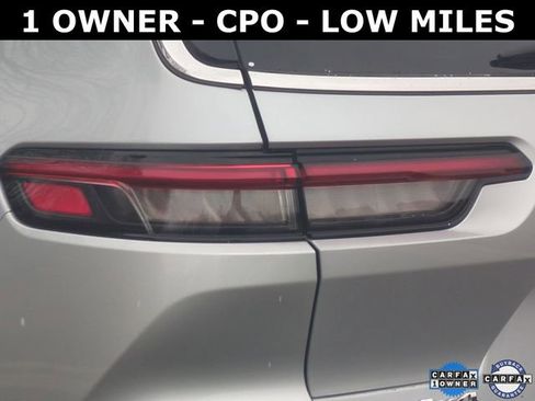 Used 2023 Jeep Grand Cherokee L Limited w/ Luxury Tech Group II image 25