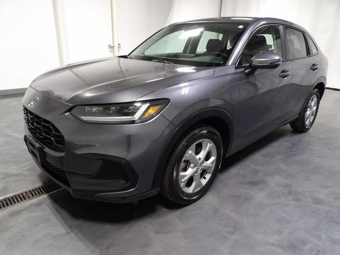 Used 2025 Honda HR-V LX image 3