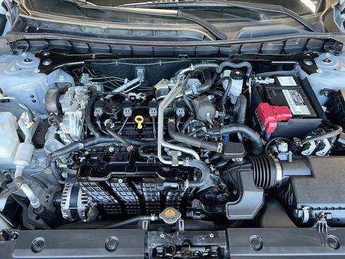 Used 2024 Nissan Altima 2.5 SV FWD image 27