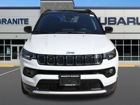 Used 2026 Jeep Compass Limited AWD/4WD image 5