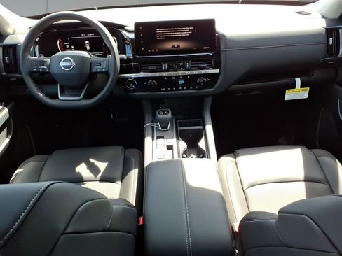 New 2026 Nissan Pathfinder SL FWD image 12