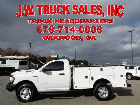 Used 2022 RAM 2500 Tradesman image 2