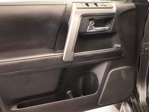 Used 2020 Toyota 4Runner SR5 Premium image 7