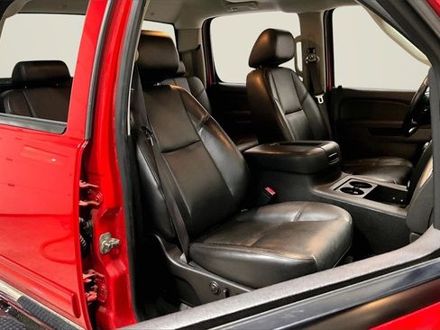 Used 2013 Chevrolet Silverado 2500 LTZ w/ LTZ Plus Package image 26