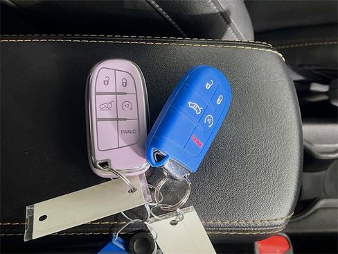 Used 2020 Jeep Compass Limited w/ Safety & Security Group image 32